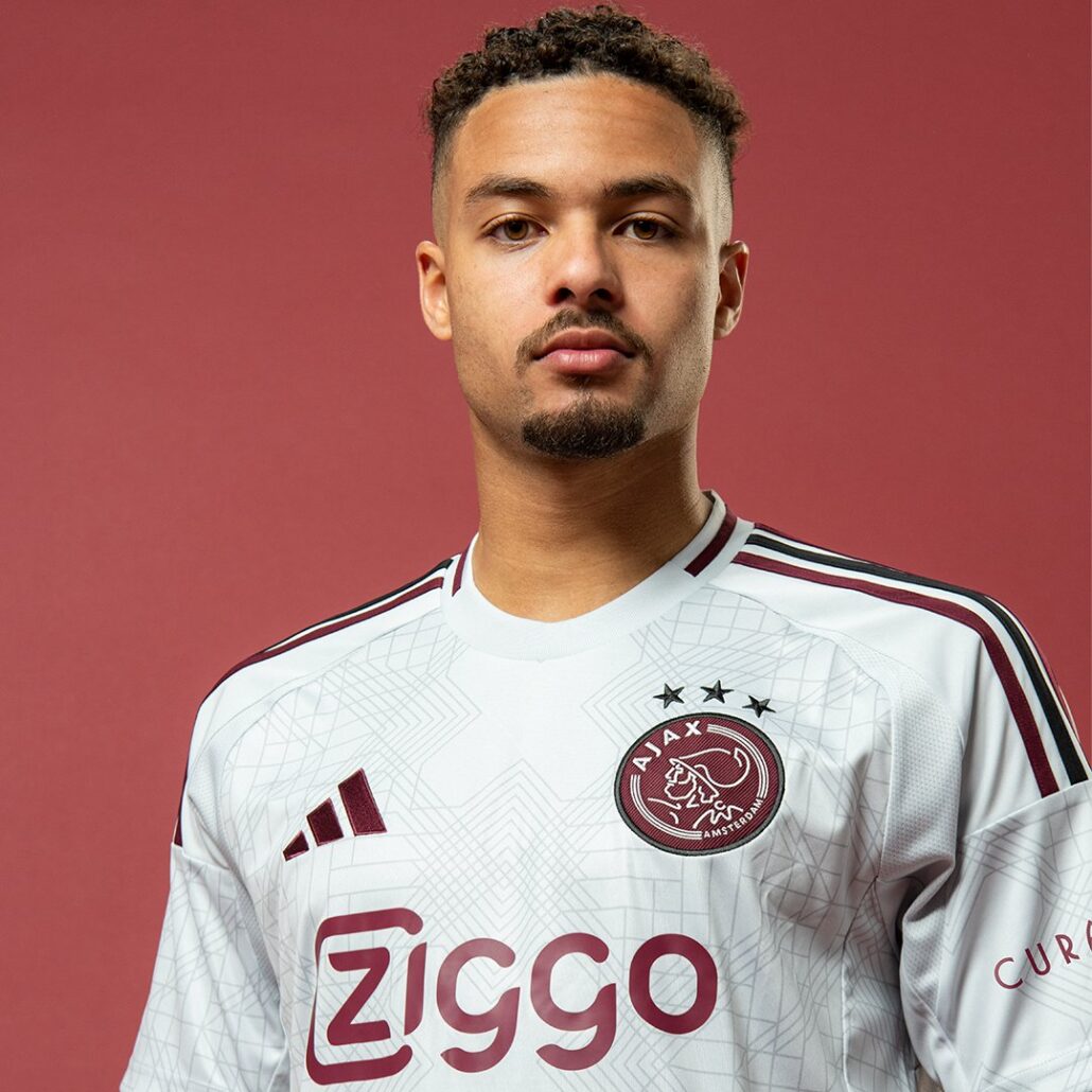 Ajax Amsterdam 3. trøje 2024